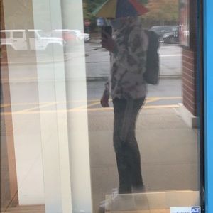 Meet your Posher, Grant